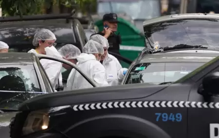 Una polic�a de la Federal dispar� e hiri� a cuatro personas en un viaje "compartido" de Uber