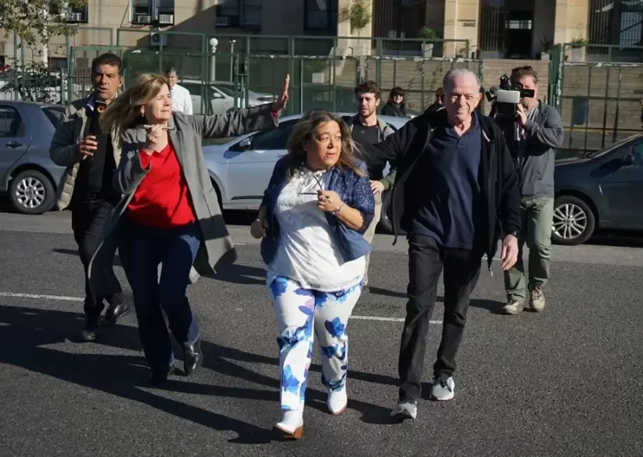 La escribana de Adorni se present� otra vez en Comodoro Py