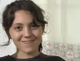 Maitena Luz Rojas Gar�falo de 14 a�os dej� nueve cartas de despedida a su madre.