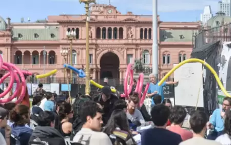 Docentes de la Universidad de Buenos Aires (UBA) y trabajadores de la ciencia trasladar�n este viernes sus actividades a Plaza de Mayo
