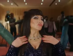 Cecilia Roth como Moria