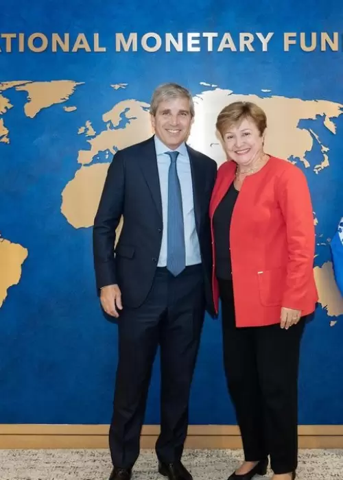 Luis Caputo y Kristalina Georgieva