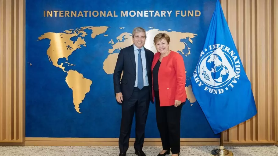 Luis Caputo y Kristalina Georgieva