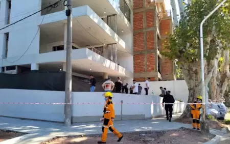 Encontraron un cuerpo oculto en una pared y la ciudad qued� en shock