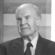 Murió Julio Ricardo, una voz que narró el fútbol y la historia argentina