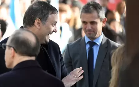 El Gobierno redobla su respaldo a Manuel Adorni y anticipa una contraofensiva pol�tica en el Congreso.