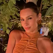 "Si me pagan, viajo": Pampita rompió el silencio, habló de su caché y estalló la polémica