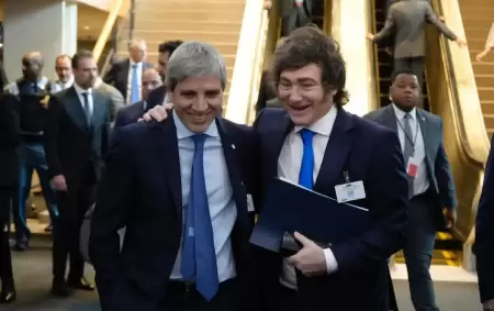 Luis Caputo y javier Milei