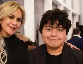 Ver�nica Ojeda junto a Dieguito Fernando