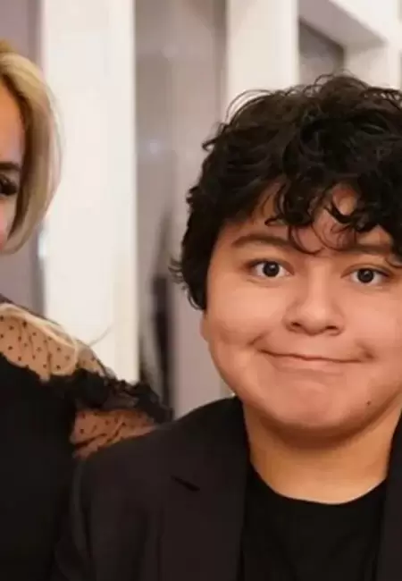 Ver�nica Ojeda junto a Dieguito Fernando