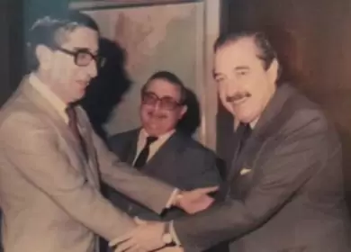 Juan Carlos Castiella junto al entonces presidente Ra�l Alfons�n.