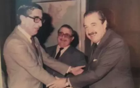 Juan Carlos Castiella junto al entonces presidente Ra�l Alfons�n.