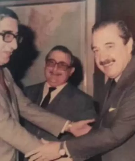 Juan Carlos Castiella junto al entonces presidente Ra�l Alfons�n.