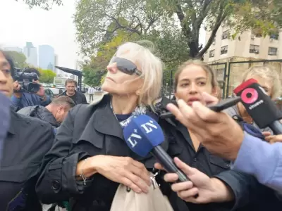 Las dos jubiladas que le prestaron d�lares a Adorni declararon en Comodoro Py