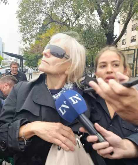 Las dos jubiladas que le prestaron d�lares a Adorni declararon en Comodoro Py