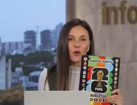 Luciana Rubinska cont� que compr� sin saberlo una versi�n no oficial del �lbum del pr�ximo Mundial