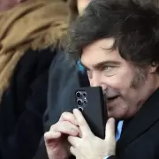 Milei redobló su curiosa estrategia digital: entre la épica artificial, la degradación del adversario, el circo y la absurdez