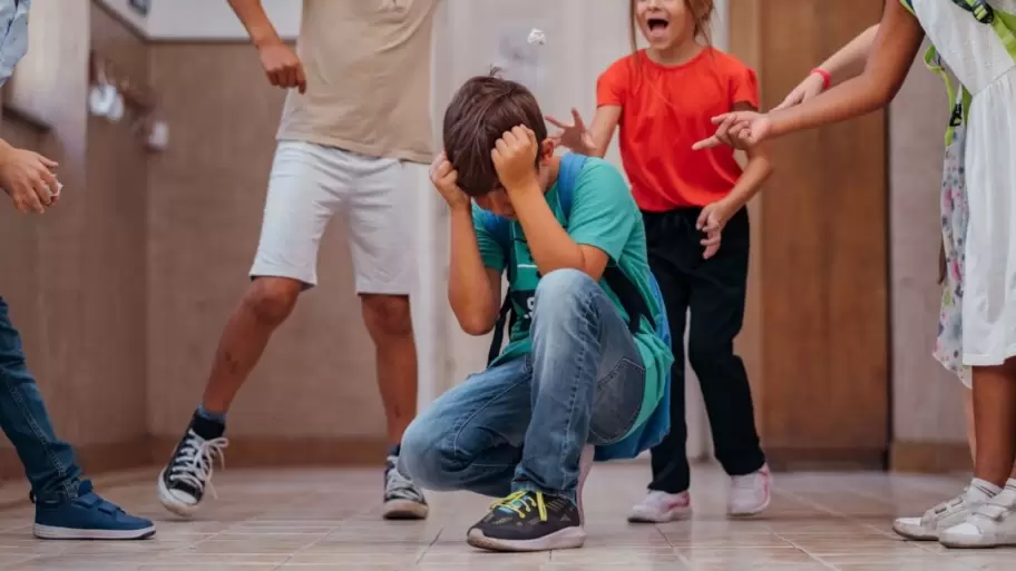 Seg�n la psic�loga, poco se habla de los testigos del bullying donde tambi�n esta el problema