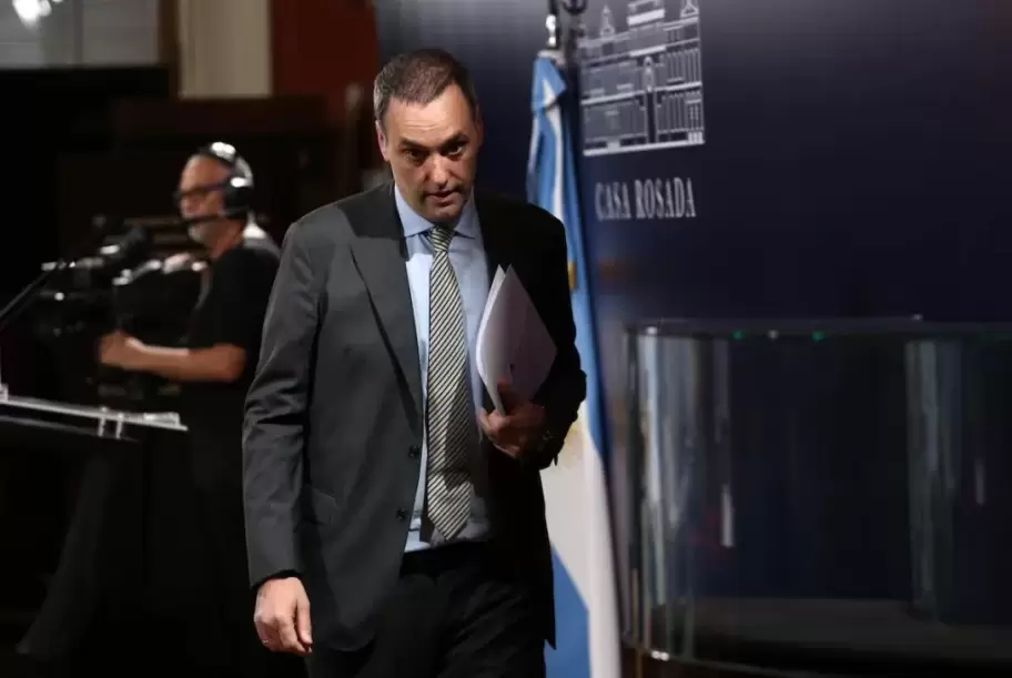 Manuel Adorni