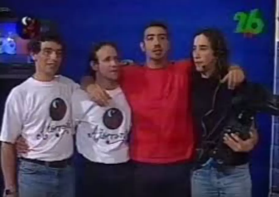 Pato Galv�n y su equipo t�cnico en el Atorrantes de Canal 26.