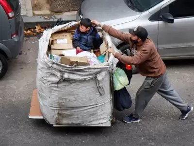 M�s de la mitad de los chicos en la pobreza: la mejora estad�stica no alcanza y la desigualdad se profundiza