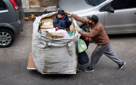 M�s de la mitad de los chicos en la pobreza: la mejora estad�stica no alcanza y la desigualdad se profundiza
