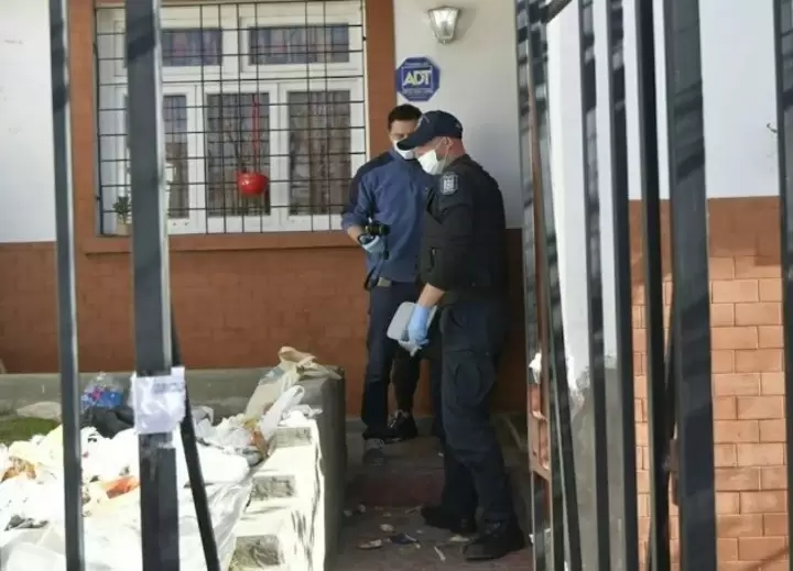 La polic�a durante las pericias por el caso de la muerte de Emma Olgu�n