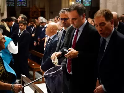 Algunos de los funcionarios que asistieron a la misa del papa Francisco