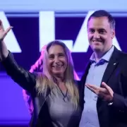 La Justicia de los Milei blinda a Adorni: archivan causa por el viaje de su esposa en el avi�n presidencial