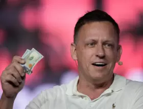 �Peter Thiel