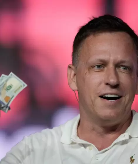 �Peter Thiel