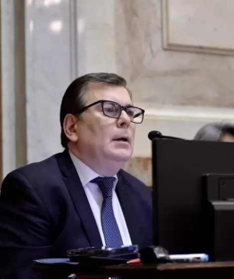 Zamora impulsa una ley para frenar la ludopat�a infantil