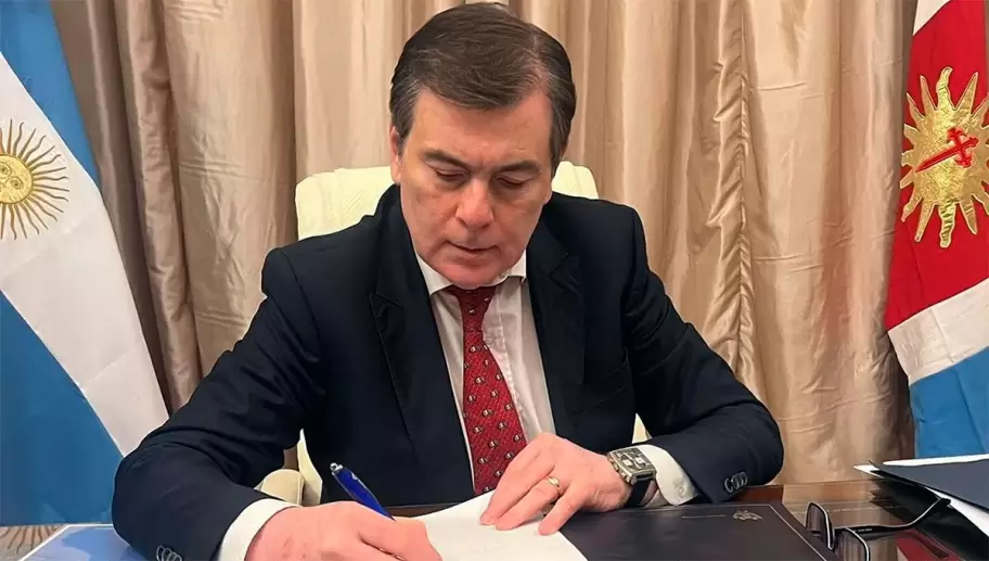 Zamora impulsa una ley para frenar la ludopat�a infantil