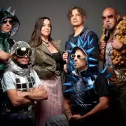 Del jard�n al fen�meno musical: Los Raviolis, humor, rock y la catarsis colectiva de criar sin filtro