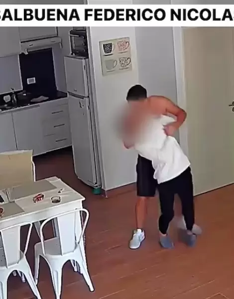 Camila asegura que su ex pareja la golpe� durante a�os