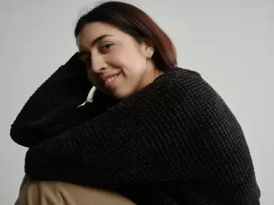 La nueva propuesta de Cinthia con H desembarca en el Teatro Regina