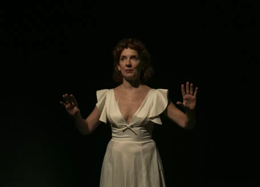 Coni Marino protagoniza "Nicandro y Alda", una obra que recorre casi un siglo de historia argentina a trav�s de cartas