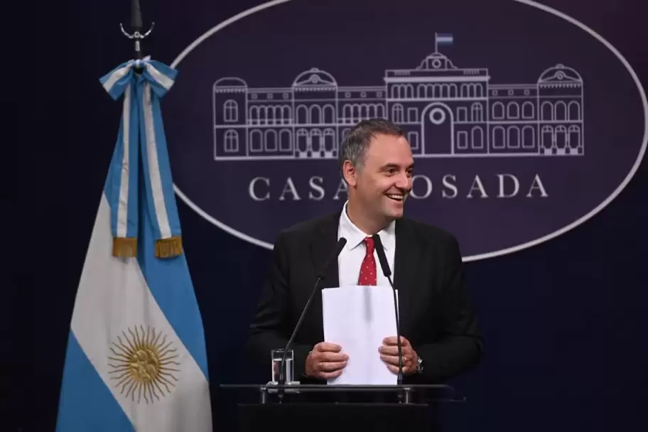 El oficialismo monta un blindaje pol�tico para sostener a Adorni en Diputados