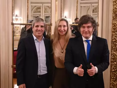 Luis Caputo, Karina Milei y javier Milei
