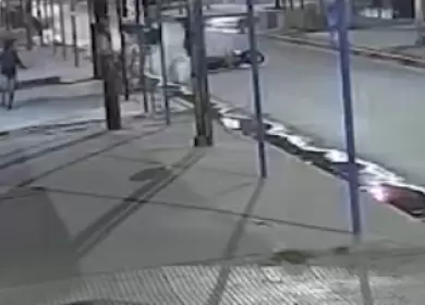Un polic�a mat� a una presunta ladrona y termin� detenido