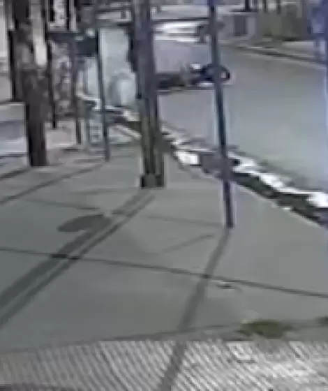 Un polic�a mat� a una presunta ladrona y termin� detenido