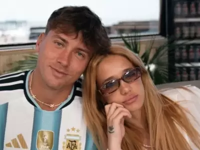 Marcos Giles junto a su pareja �ngela Torres.