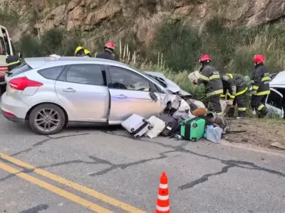 Tragedia en Tornquist: cuatro j�venes m�dicos murieron en un brutal choque frontal