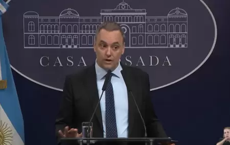Manuel Adorni