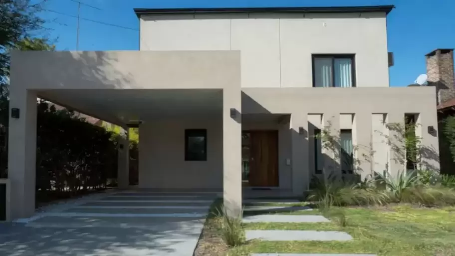 La casa de Manuel Adorni en Indio Cua.