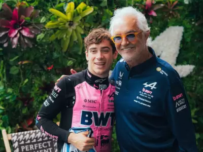 Flavio Briatore y el abrazo a su piloto Franco Colapinto, tras su mejor actuaci�n desde que est� en la F1.