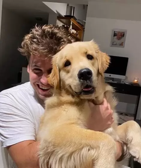 Manu Ibero y su perrita