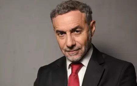 Hasta Luis Majul critic� que se mantenga a Manuel Adorni en funciones.