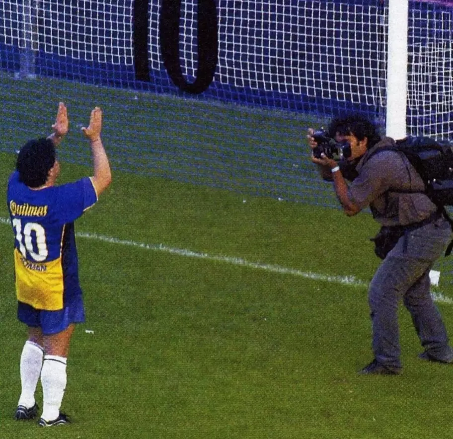 Salen a la luz fotos in�ditas de la despedida de Diego Maradona en La Bombonera