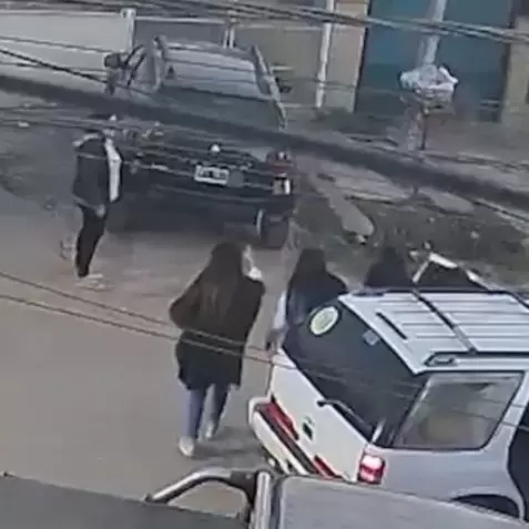 Una nena de 12 a�os fue hallada desmayada y con graves lesiones en Rosario